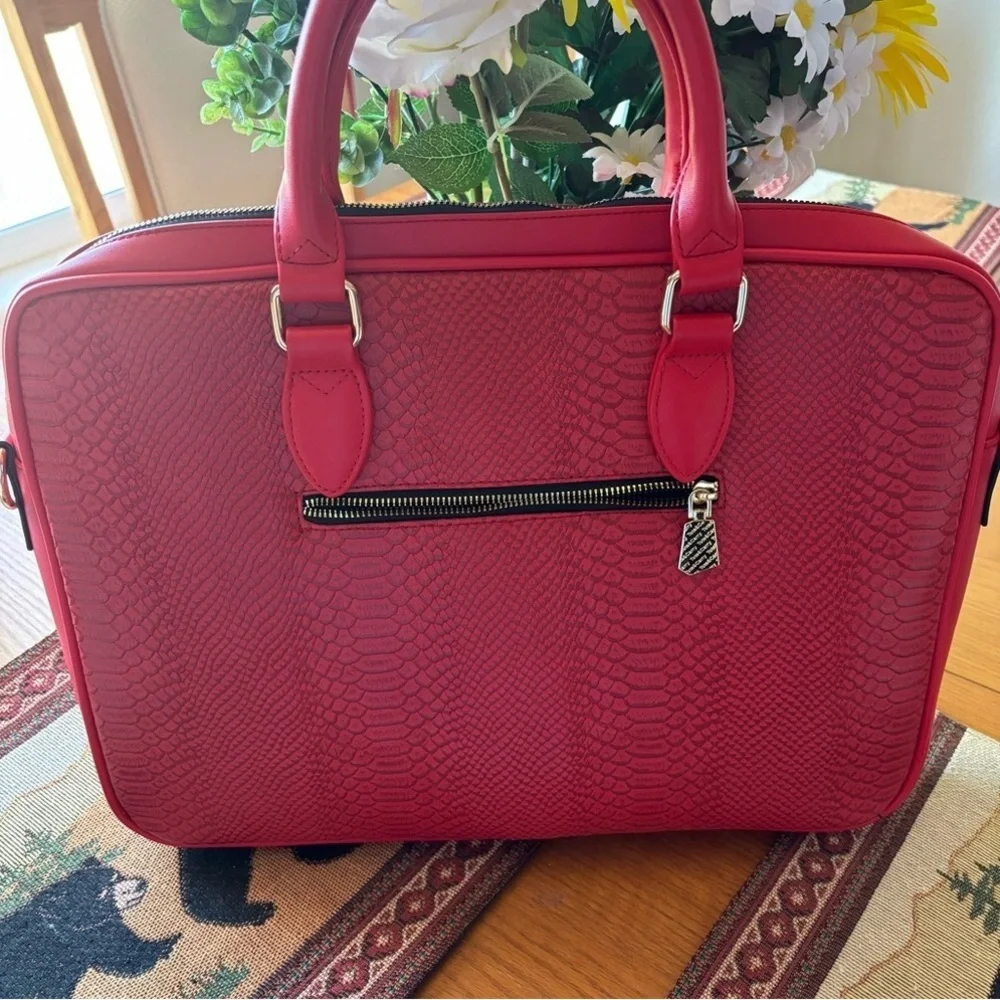 Tote&Carry Faux Snakeskin, Jetsetter 15 inch Laptop Bag, Briefcase, Red, Vegan